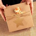 thumbnail image 4 of Laklulu 100 etiquetas de regalo en forma de estrella con papel kraft, etiqueta de regalo marrón de 6 cm, etiqueta colgante de papel kraft, equipada con una cuerda de yute de 20 m de largo, adecuada, 4 of 7