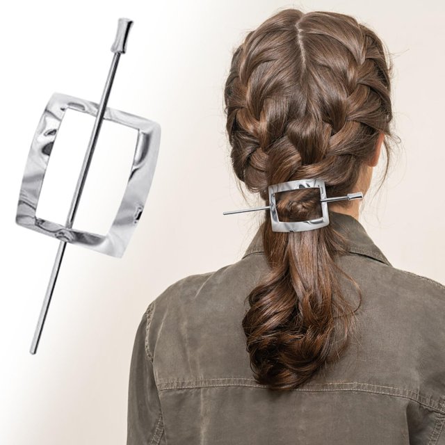 Diadema plateada con pinza para el cabello y múltiples combinaciones de estilos. Una horquilla.