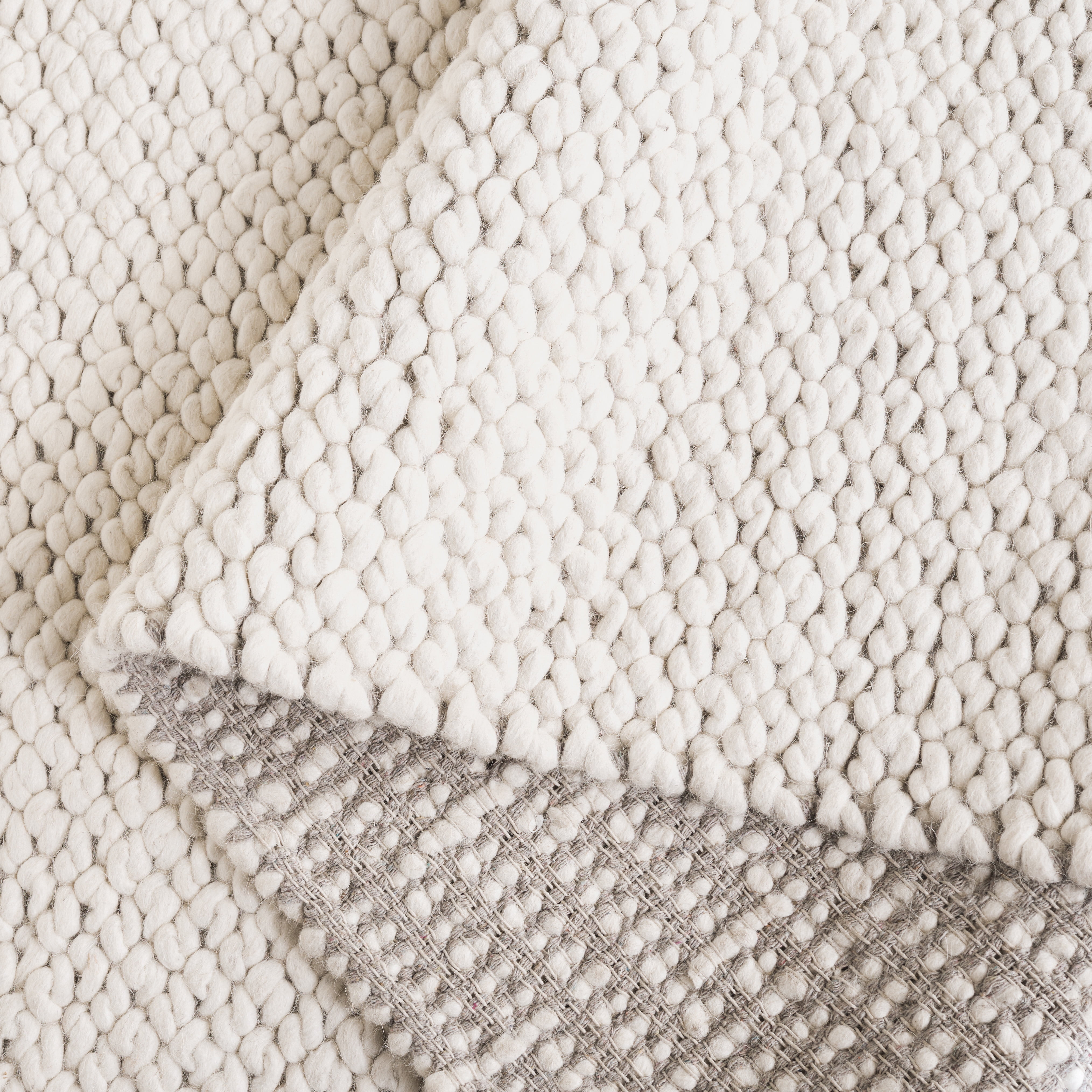 SAFAVIEH Natura Nita Solid Area Rug, Ivory, 5' x 8'
