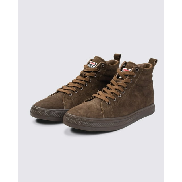 VISION STREET WEAR Espadrilles Montantes Entièrement en Suède de Couleur olive Foncé. Ces Espadrilles Montantes Dotées d'Une Tige en Cuir Suédé durable, d'Une Semelle en Caoutchouc Vulcanisée et d'Une Semelle Intérieure Coussinée Amovible. Convenant aux Patineurs et aux Motocyclistes, Offrant Durabilité, Adhérence et style Prêt pour la Rue.