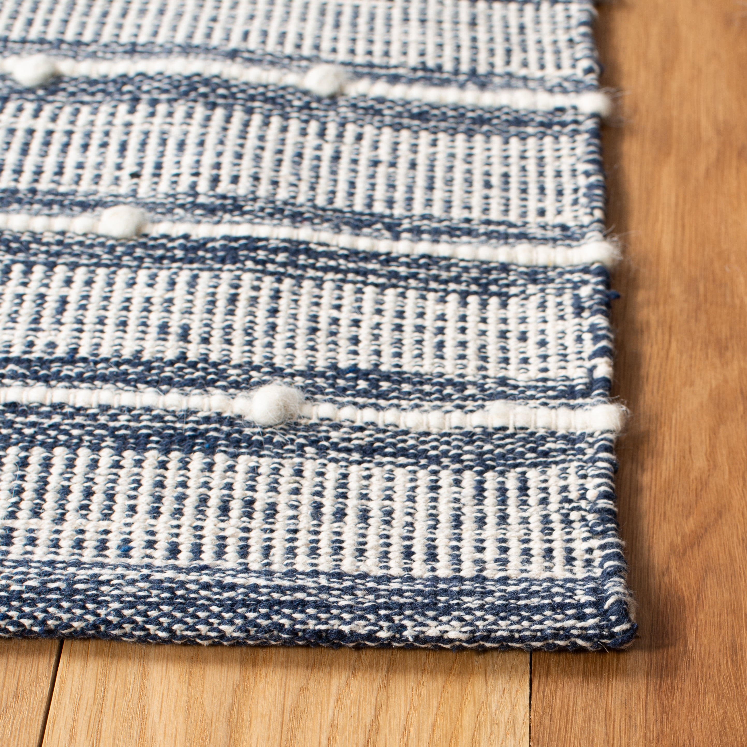 SAFAVIEH Striped Kilim Francine Striped Area Rug, Navy/Blue, 6' x 9'