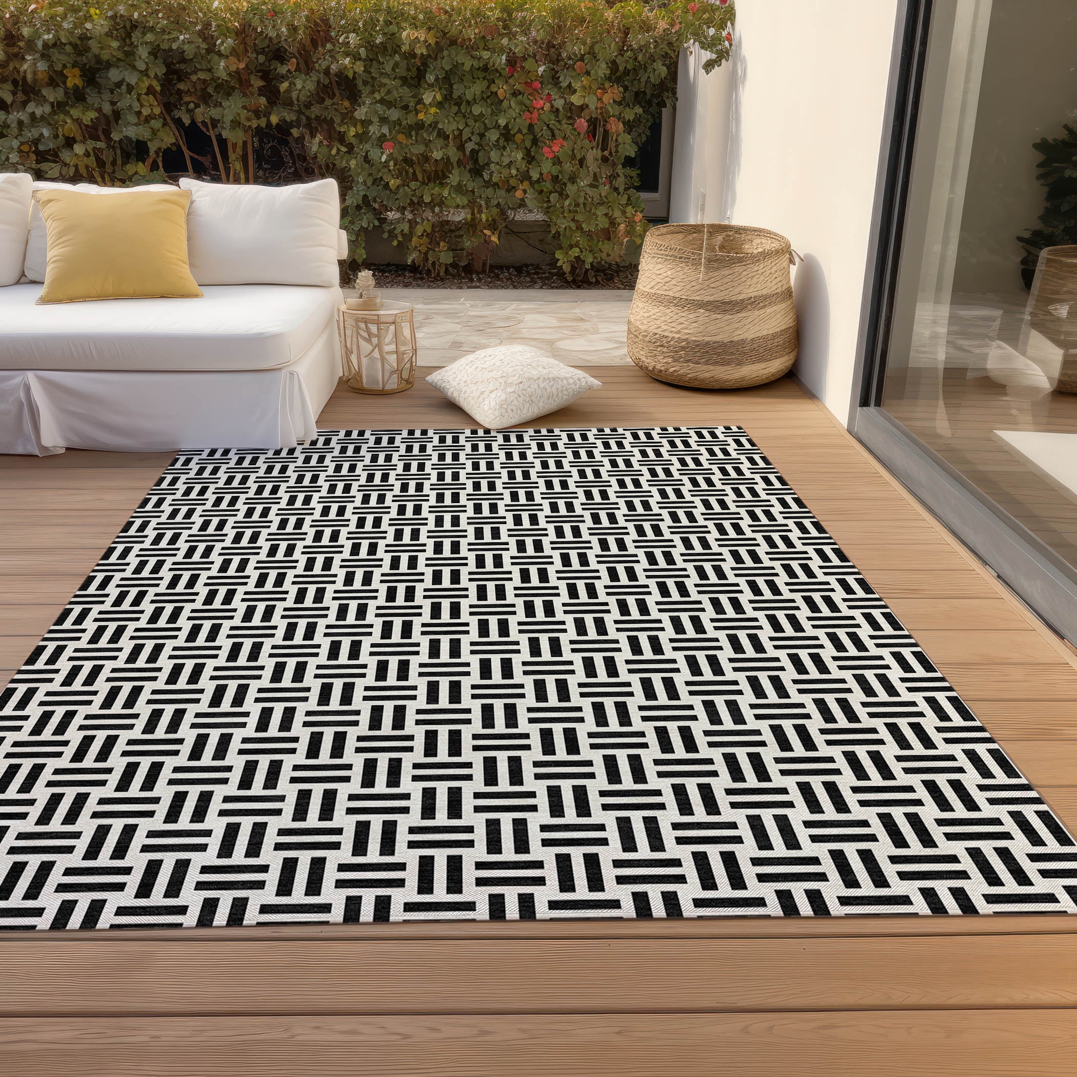 Addison Rugs Chantille Indoor/Outdoor Transitional Geometric Black Washable Rectangle Rug, 5' x 7'6"