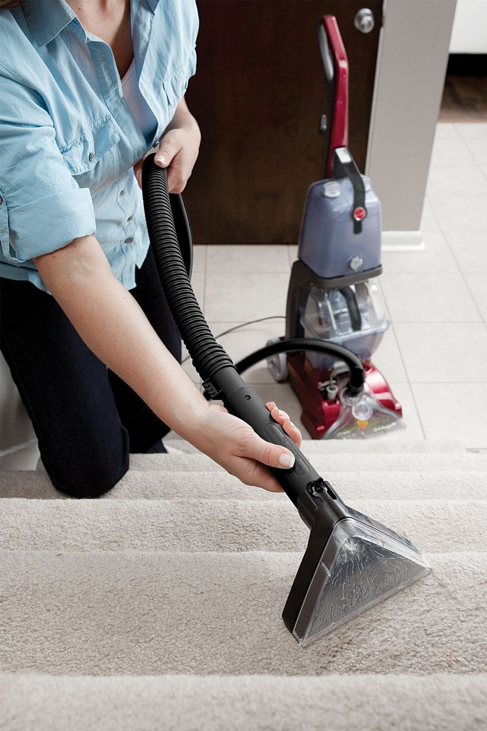 HOOVER Power Scrub Deluxe Carpet Cleaner