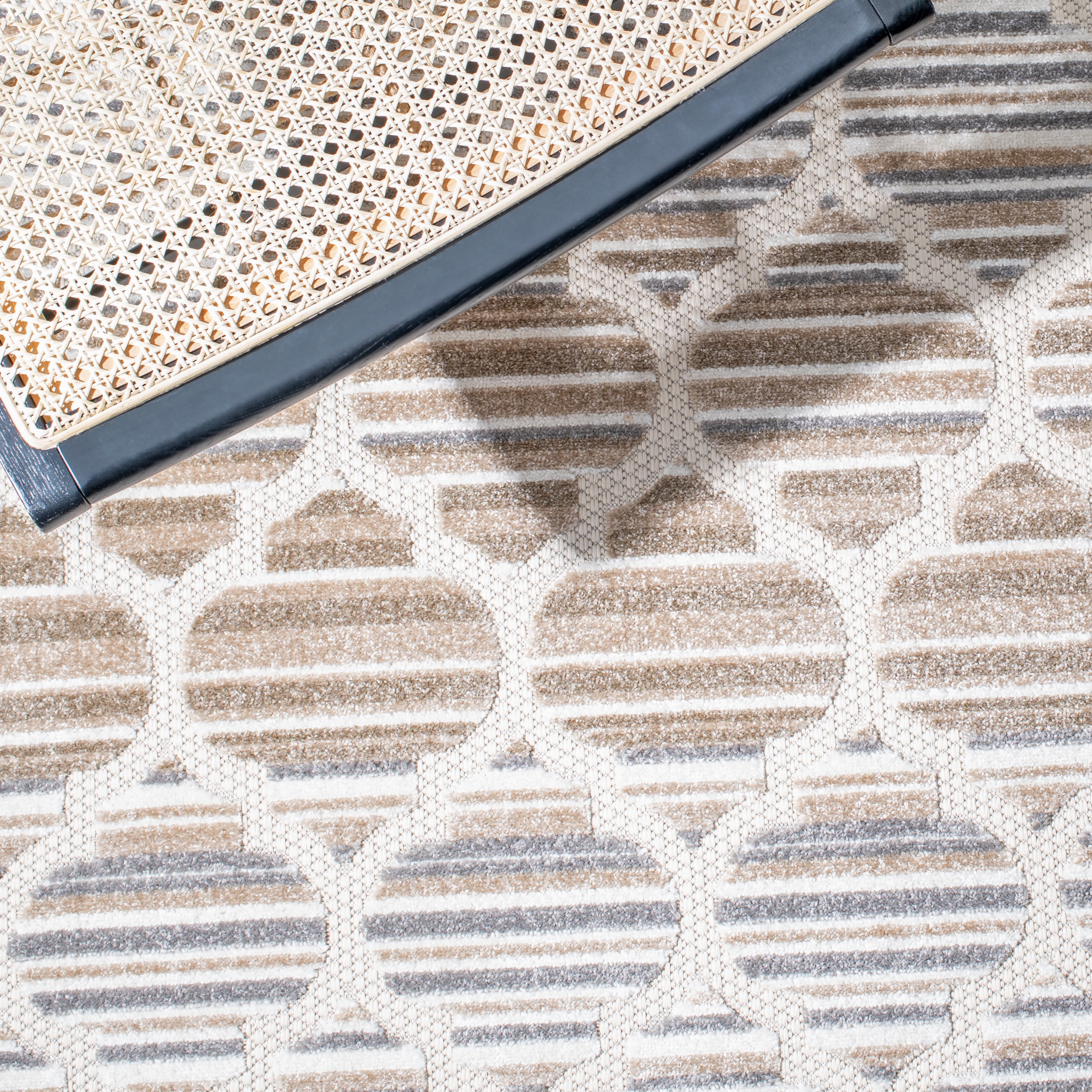 SAFAVIEH Cabana Burke Geometric Indoor/Outdoor Area Rug, Grey/Ivory, 9' x 12'