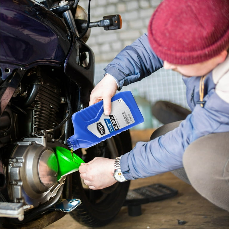 Super Tech Full Synthetic SAE 20W-50 V-Twin Motorcycle Oil 1 Quart