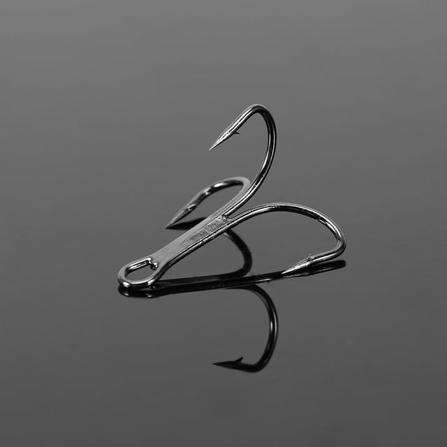 LAFGUR 50pcs Fishing Hook Sharpened Treble Hook 5Sizes 2/4/6/8/10 Fishhook Tackle Black