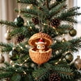 thumbnail image 1 of Adornos de árbol de Navidad de resina de animales del bosque dormidos, decoración colgante con cáscara de nogal y gorro de Papá Noel, 1 of 7