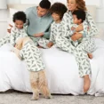 thumbnail image 2 of Conjunto de pijamas familiares navideños nuevos de 2025 con estampado de árbol de Papá Noel y trajes a juego para adultos y niños, traje de 2 piezas con apariencia de mameluco para perros, 2 of 5