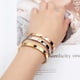 thumbnail image 2 of Pulsera de plata para mujer y niña, brazalete con incrustaciones de circonitas de acero inoxidable, estilo simple, 2 of 4