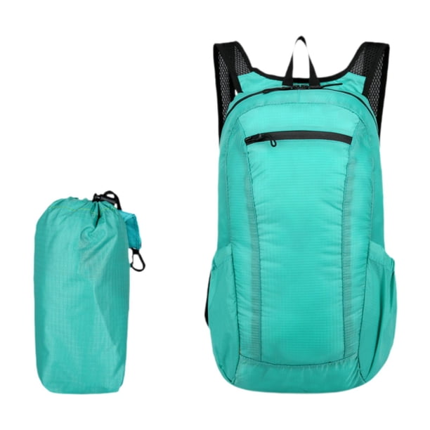 Mochila plegable, práctica y ligera, ideal para acampar en viajes cortos. Azul