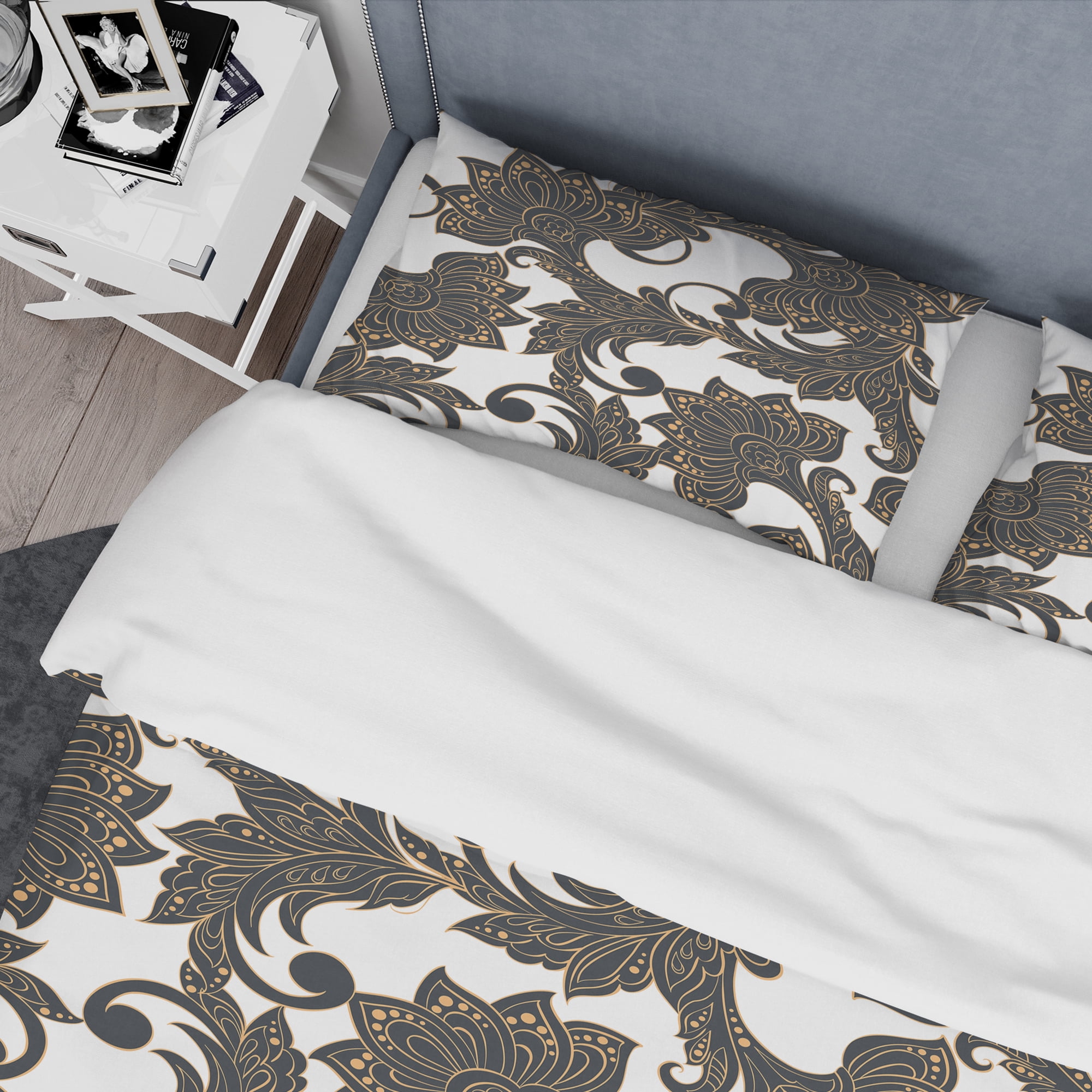 Designart 'Retro Indian Floral Batik I' Mid-Century Modern Duvet Cover Set
