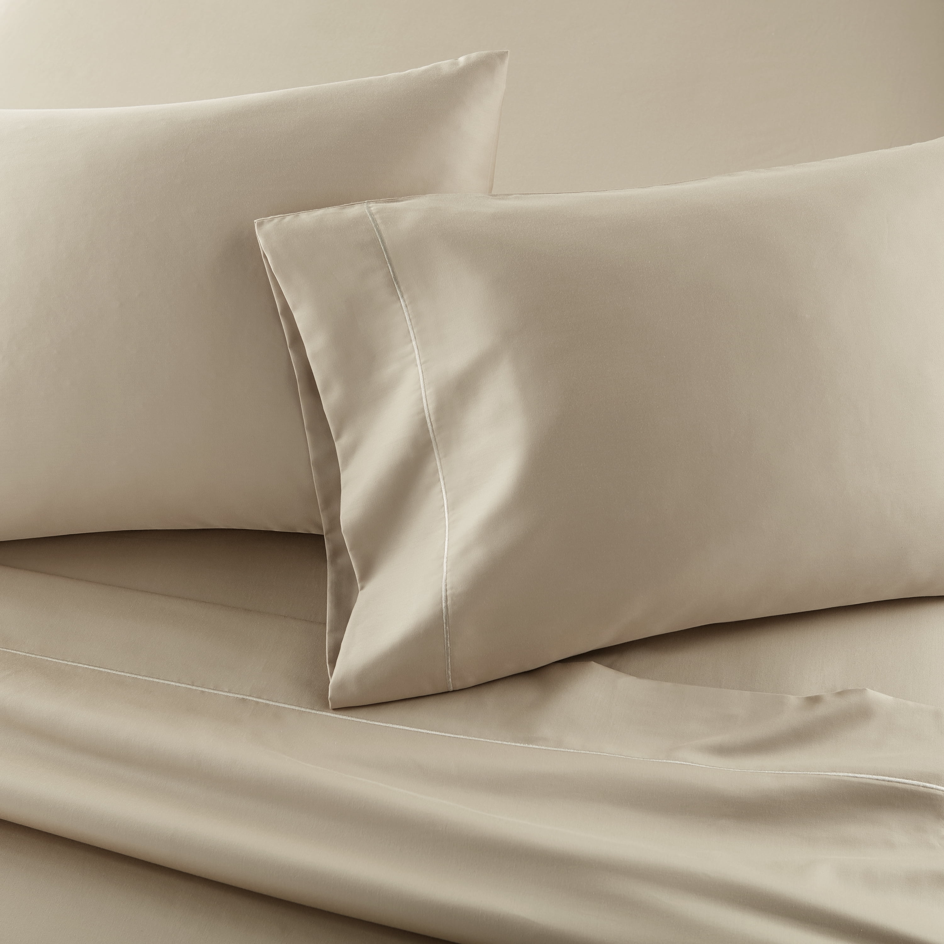 Better Homes & Gardens 2-Piece 400 Thread Count Performance Pillowcase Set, Almond Biscuit, Queen