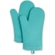 thumbnail image 1 of Juego de guantes de cocina KitchenAid de silicona suave 2 piezas, 1 of 9