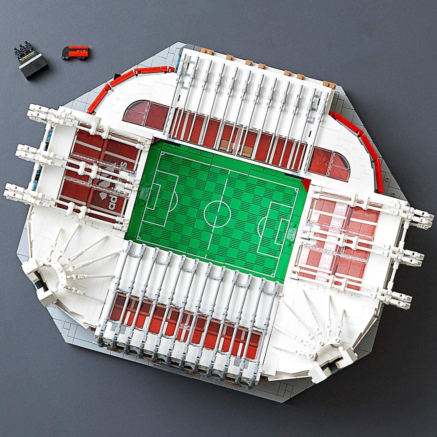 LEGO Expert 10272 – Old Trafford – Manchester United - Walmart.com