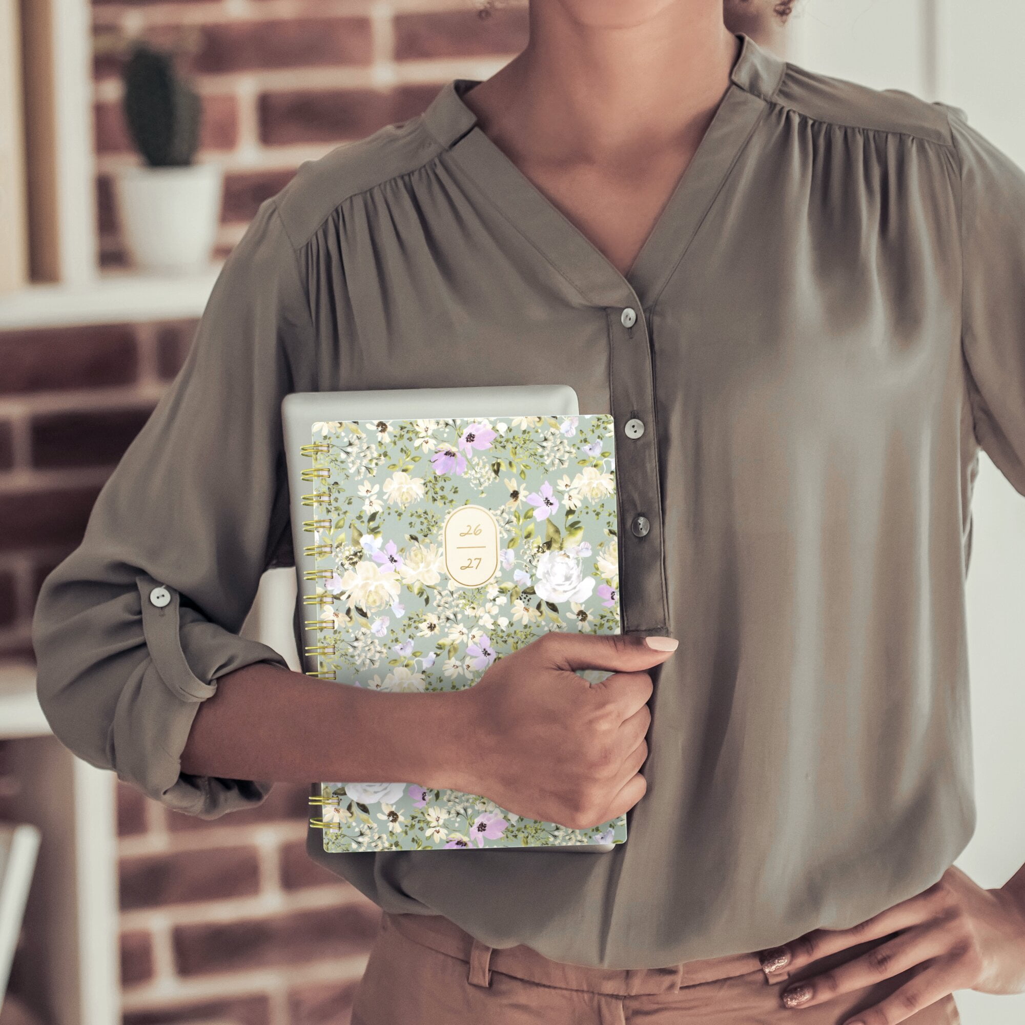 Leah Bisch for Mead Cambridge Academic 2026-2027 Weekly Monthly Planner Peony