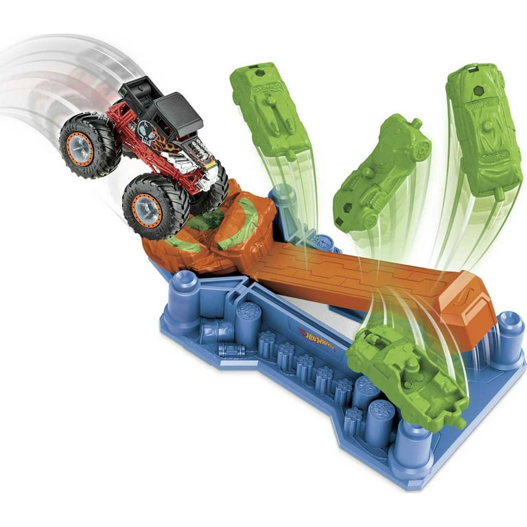 Hot wheels monster jam sales launch and smash playset