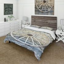 Designart 'Old Vintage Broken Wood Wheel' Farmhouse Duvet Cover Set