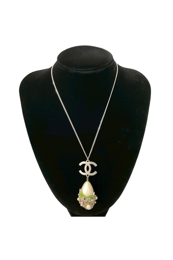 Pre-Owned CHANEL Coco Mark Metal Faux Pearl Chain Necklace Pendant in Silver 23071 (Good)