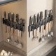 thumbnail image 3 of Soporte y organizador de cuchillos montados en la pared con ganchos para utensilios - Almacenamiento de cocina de acero al carbono elegante y que ahorra espacio, 3 of 4
