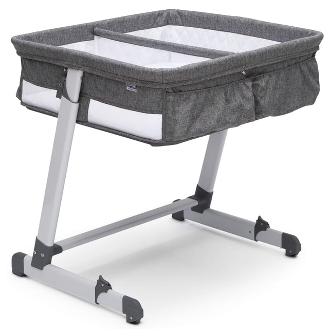 Simmons Kids By The Bed City Sleeper Moisés para gemelos - Cuna portátil de altura ajustable con ruedas y malla de flujo de aire, Tweed gris
