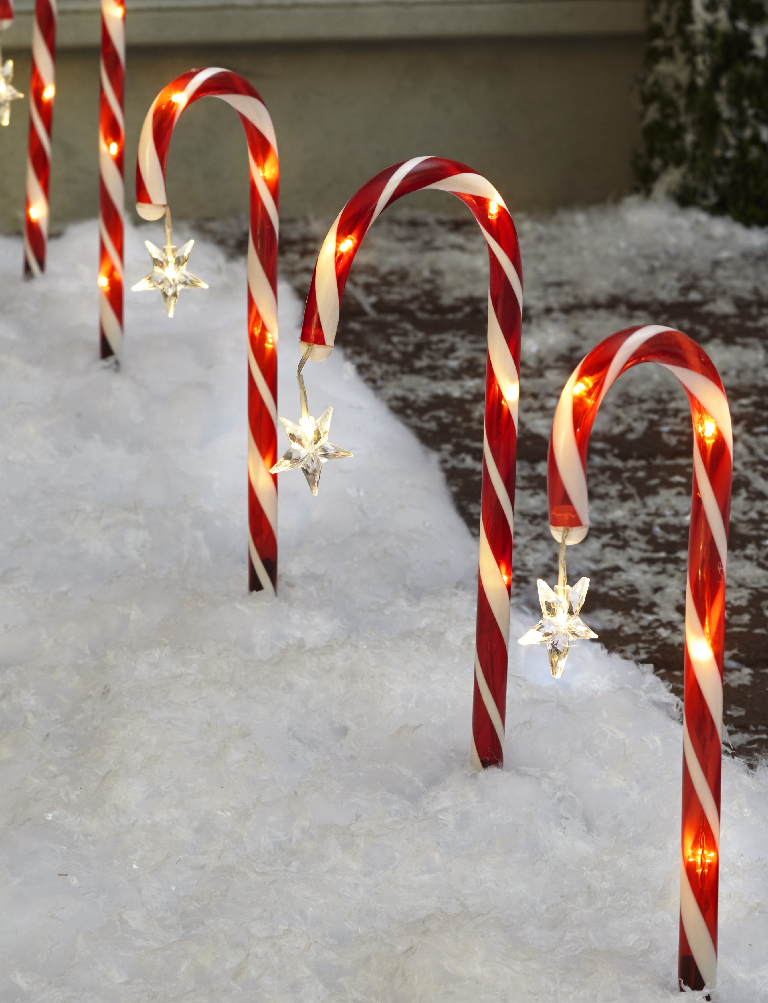 Candy Cane Pathway Stakes for Christmas - Solar Powered Decoration - Set of 8 - Walmart.com 