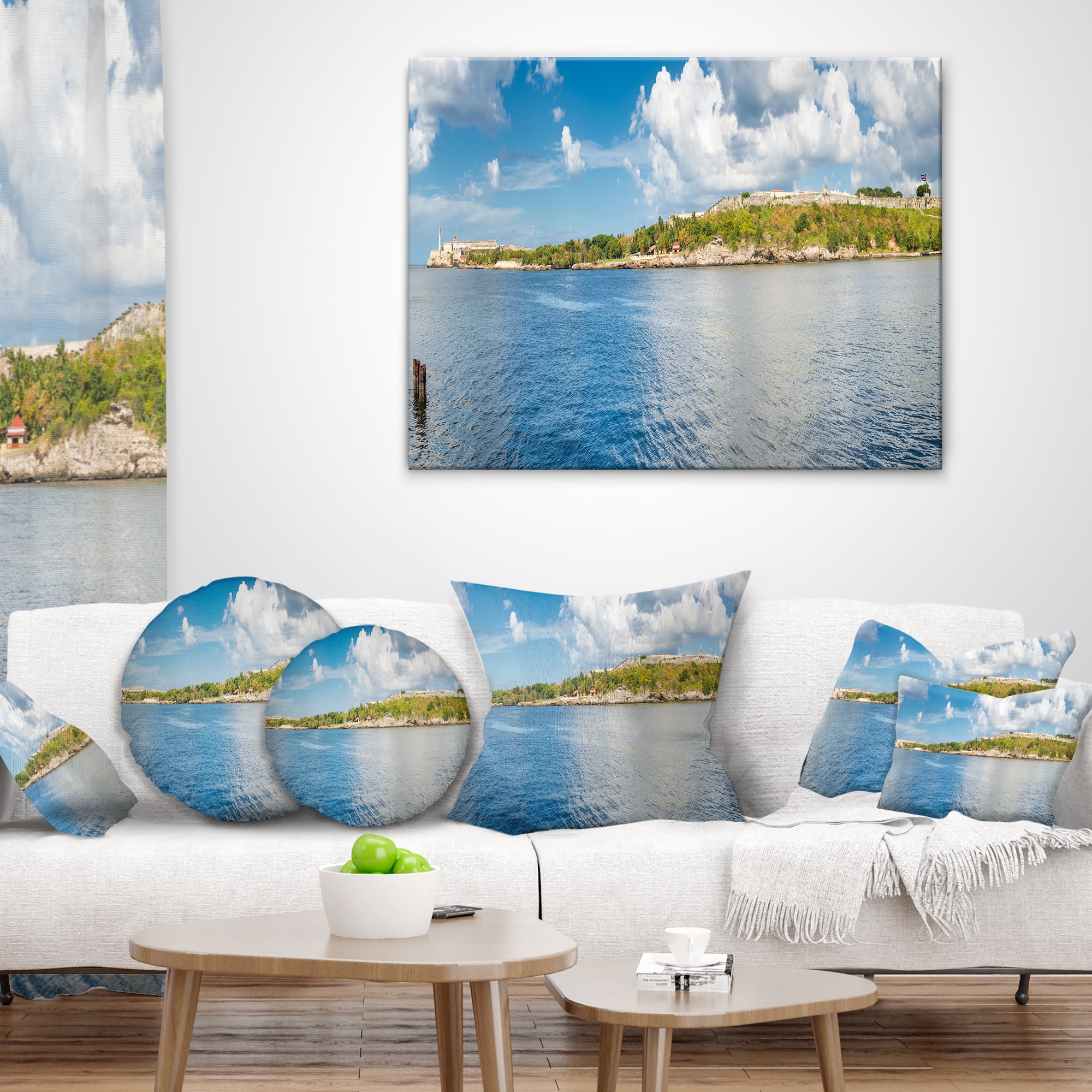 Designart The Bay of Havana Panorama - Seascape Throw Pillow - 12x20