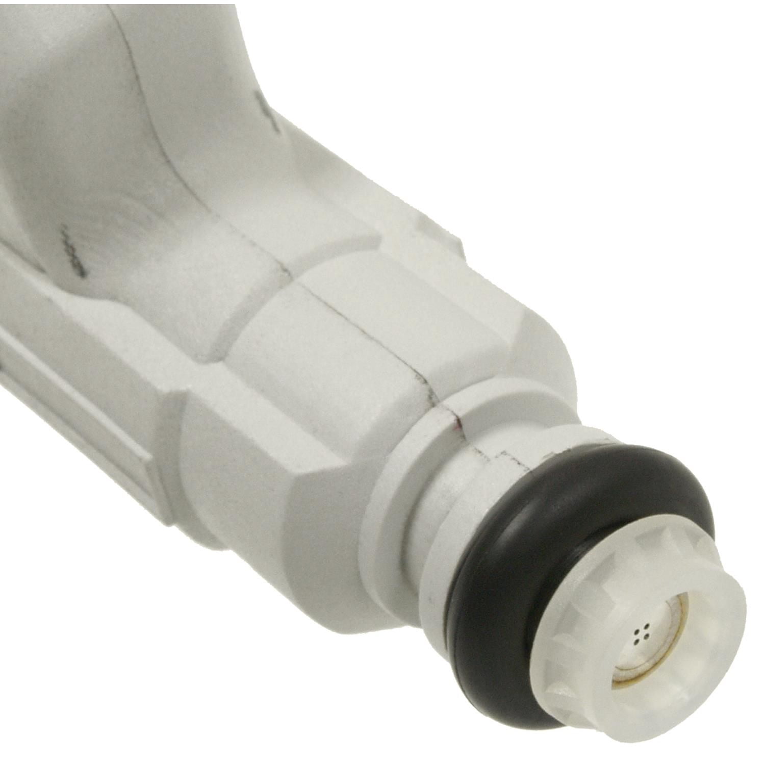 Standard Motor Products FJ499 Fuel Injector Fits select: 2001-2003 CHRYSLER PT CRUISER, 2001-2003 DODGE NEON