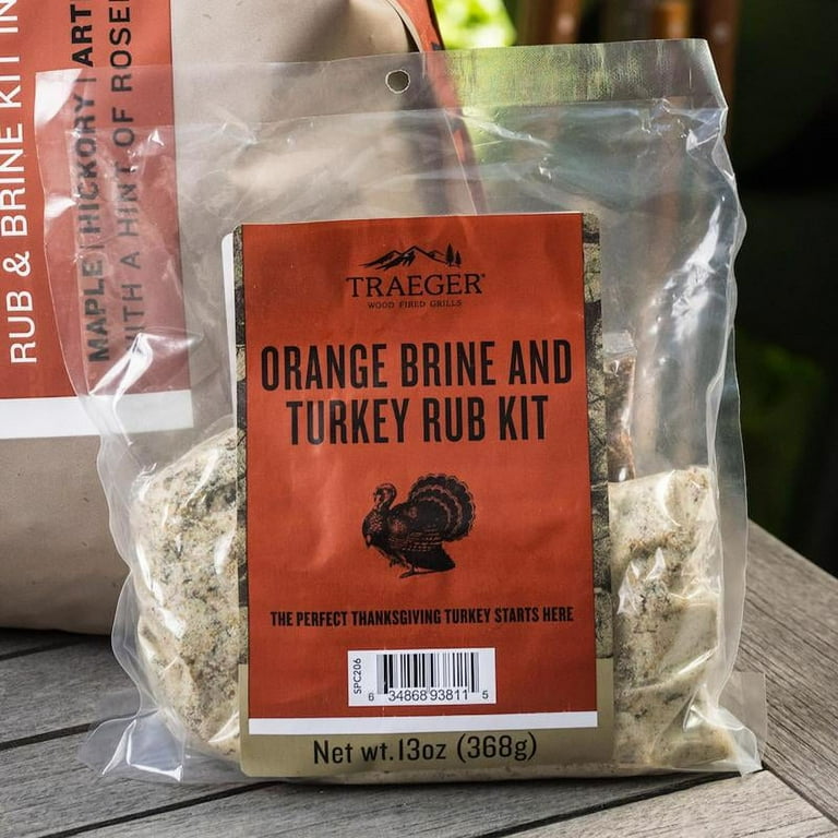 Traeger Turkey Blend Wood Pellets with Turkey Brine Kit