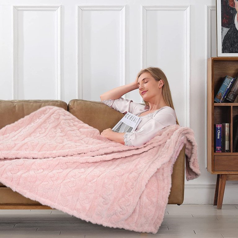 HOMRITAR Throw Blanket for Unisex 3D Fleece Blankets for Kids Ultra Soft Warm  Cozy Plush Fleece Comfy Flannel Blanket for Couch Sofa Bed (Pink, 50 x 60  Inch) - Walmart.com