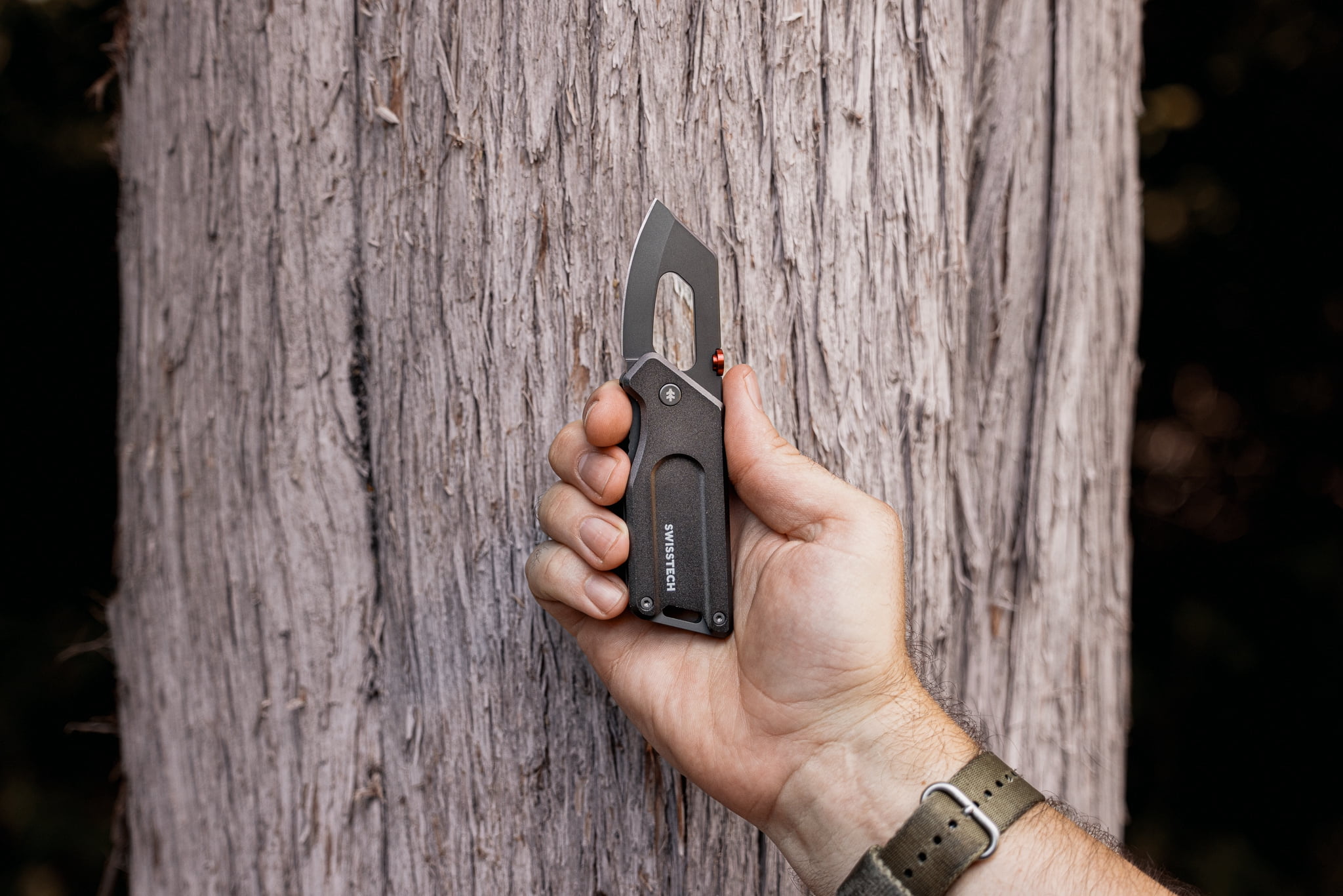 Swiss Tech 5.5" Ball Bearing Assisted Folding Pocket Knife, AUS-8 Steel 2.5" Blade, 3" Aluminum Handle with Money Clip, Gray