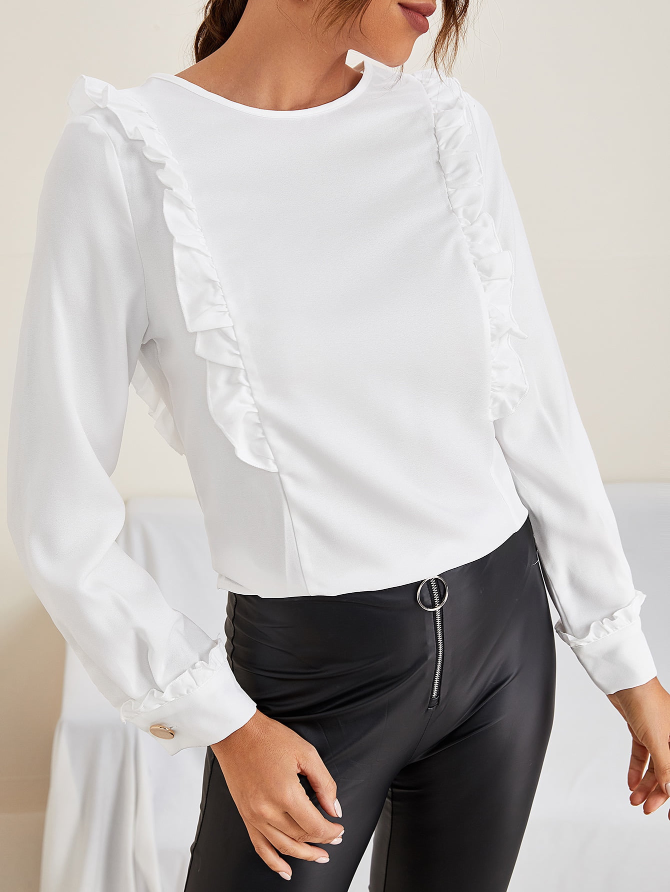 Elegant White Women's Ruffle Detail Button Back Top 2022 XL(12) S046002X