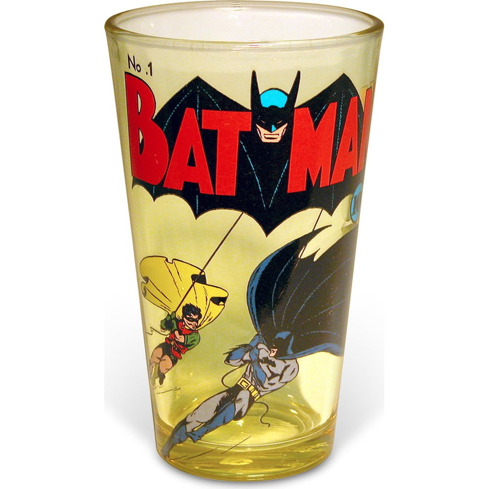 Great for Cold Beverages Tempered Glass Soda Licensed Printed Design & A Perfect Fan Gift Water Batman Classic Bat Shield Logo 16 oz Pint Glass