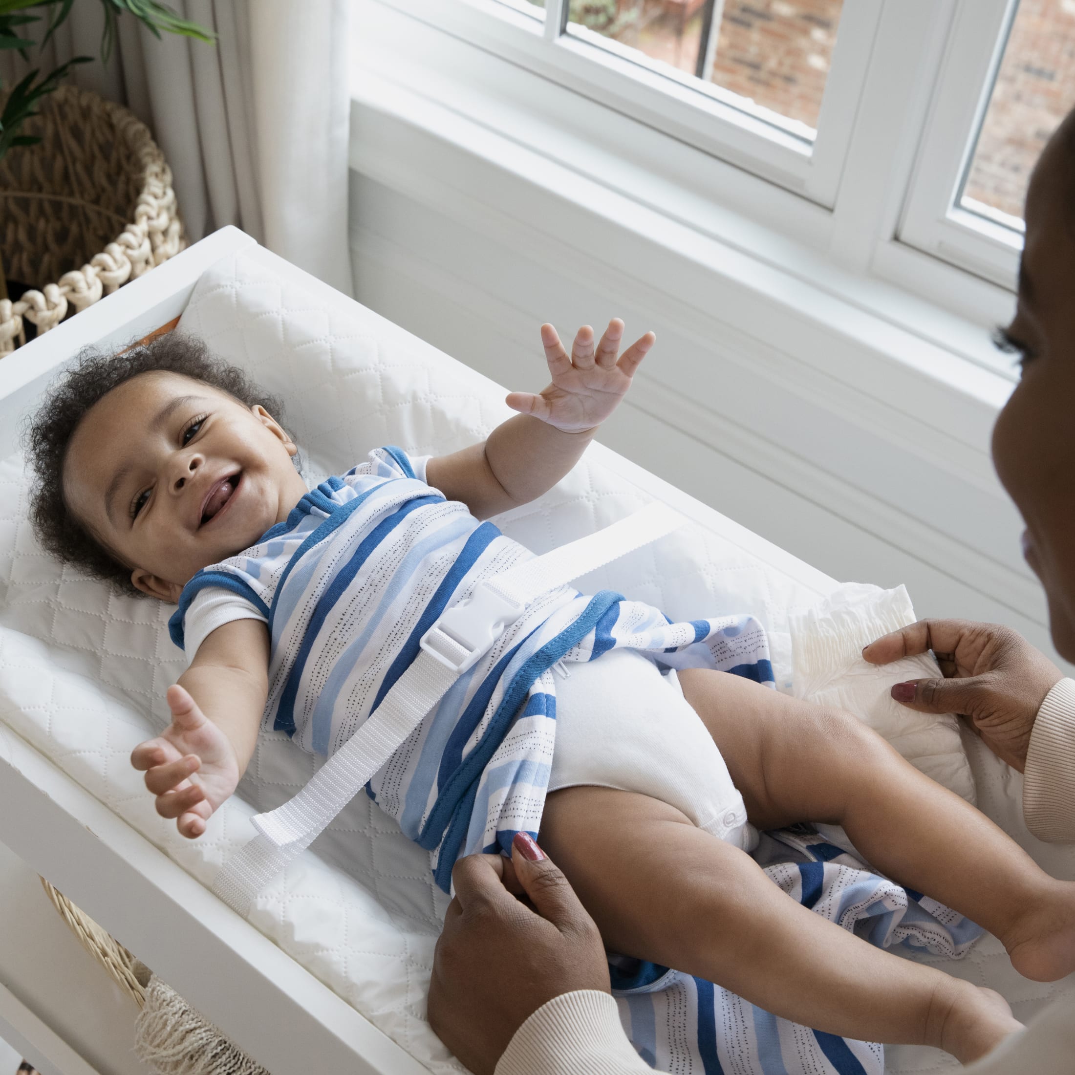 Ingenuity 2-Sided Contour Changing Pad with Liner photo 6