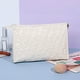 thumbnail image 1 of Xihbxyly Neceser Portátil para Maquillaje, Bolsa de Viaje Lavable, Cierre de Cremallera, Ligero y Duradero, Perfecto para Artículos de Tocador, Regalo Ideal para Mujeres, Juego de 1 Pieza., 1 of 4