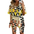 thumbnail image 1 of Ensembles d'Entraînement pour Femmes 2 Pcs Mode Blouse Col en V Manches Courtes Hauts Shorts Ensemble Décontracté Ensembles Assortis en Liquidation, 1 of 4