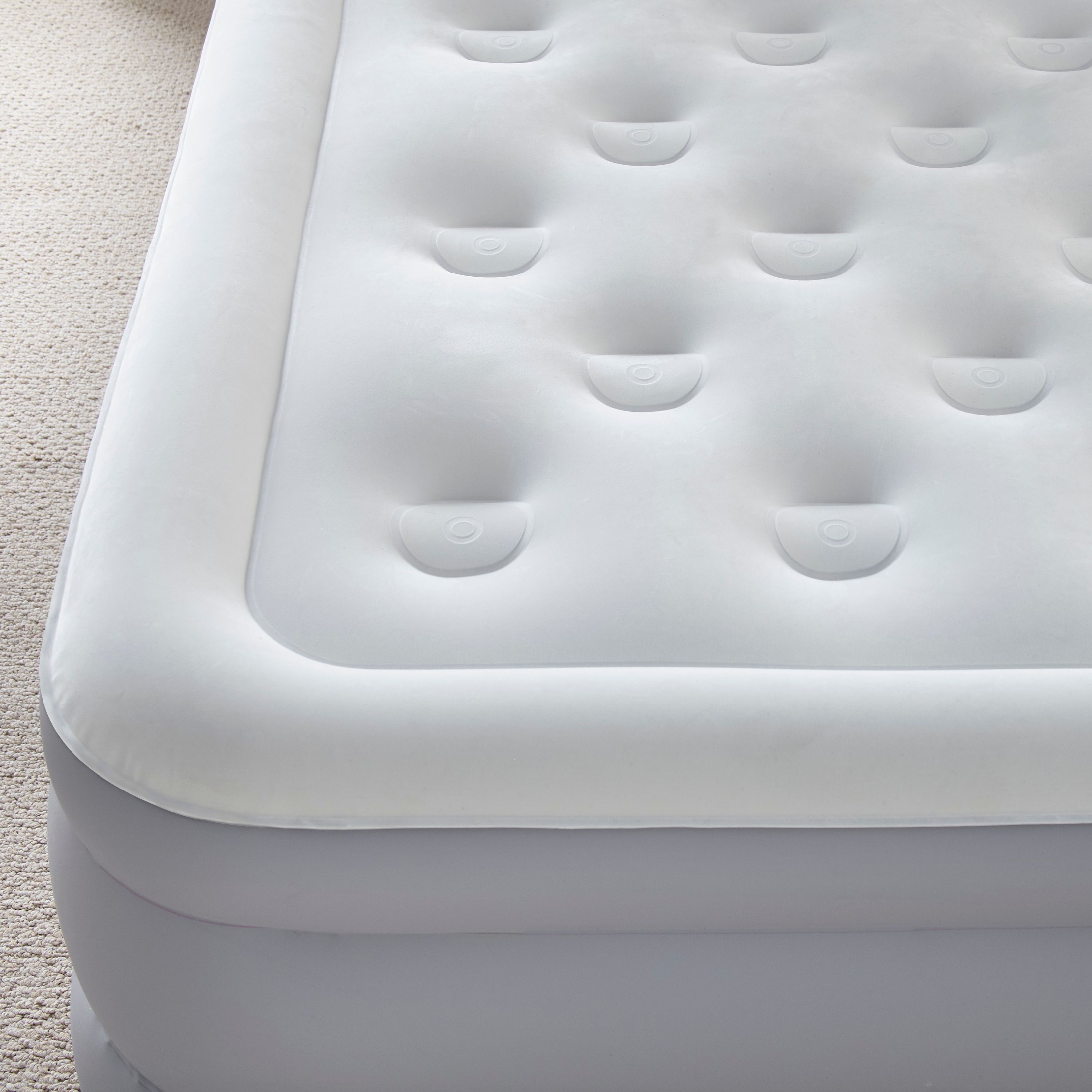 Beautyrest Everfirm 18 inch Queen Air Mattress with Built-in Pump - image 2 of 11