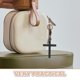 thumbnail image 3 of unbranded Llavero De Cruz En Cuero Negro Con Detalles Elegantes Para Regalo, 3 of 8