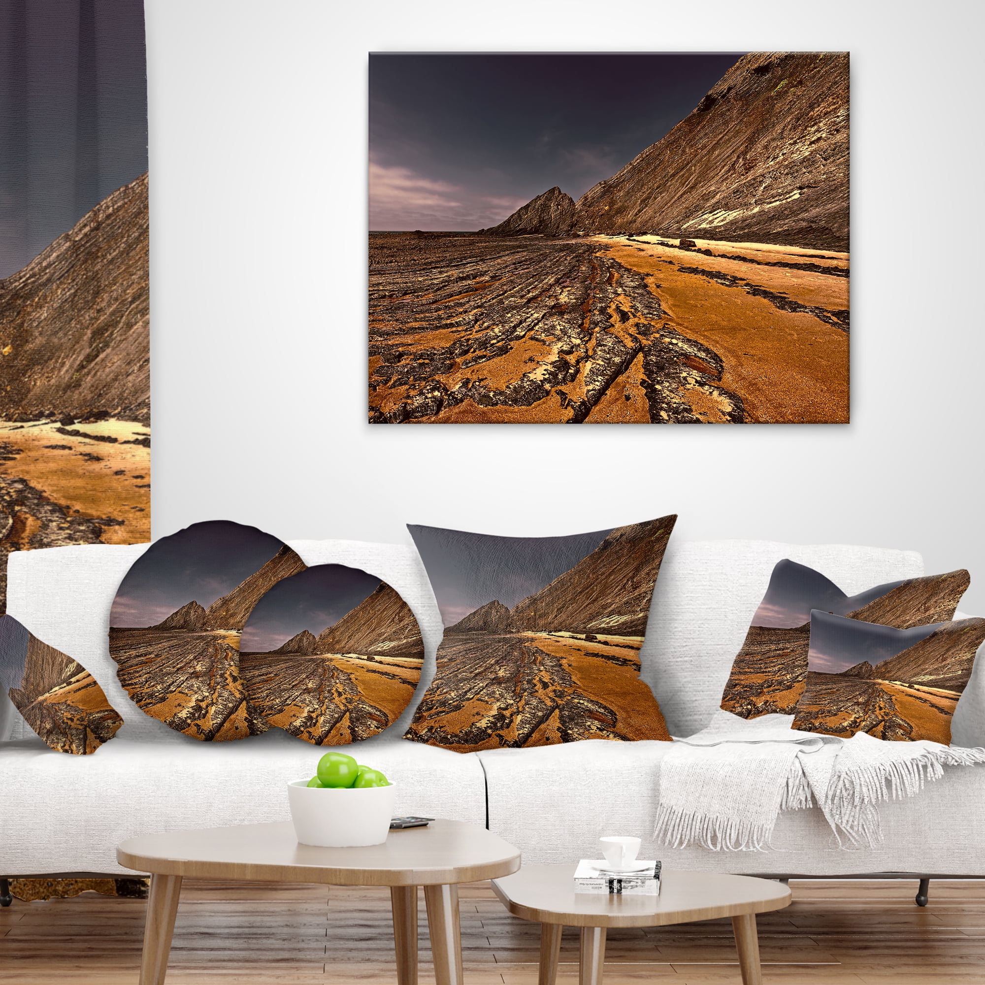 Designart Brown Rocky Coast Portugal - Cityscape Throw Pillow - 18x18
