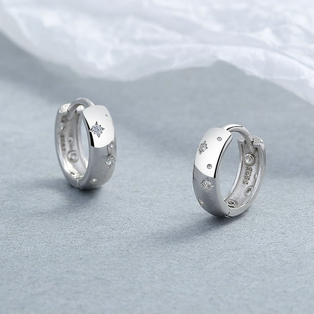 Pendientes de circonita con montura de estrella de plata de ley 925 para mujer, estilo veraniego, diseño personalizado, anillo para la oreja con marea, joyería elegante y ligera de lujo para la oreja