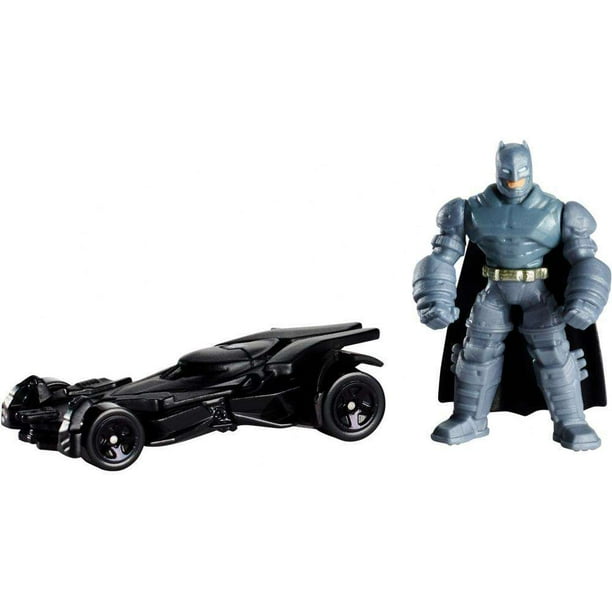 Hot Wheels Batman v Superman Mini Armored Batman Figure & Batmobile