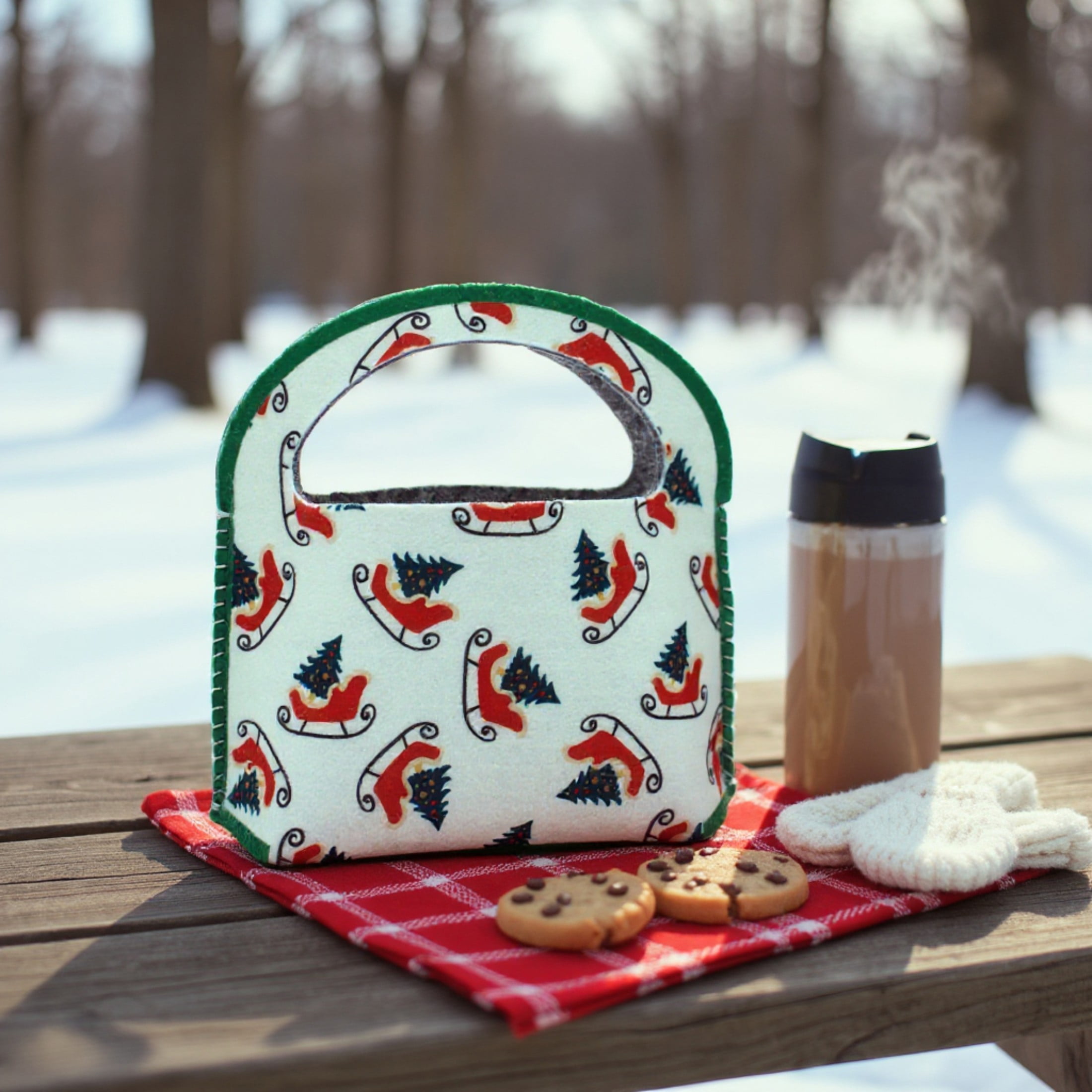 WOOLIGANS Gift Bag Cut & Sew Craft Kit