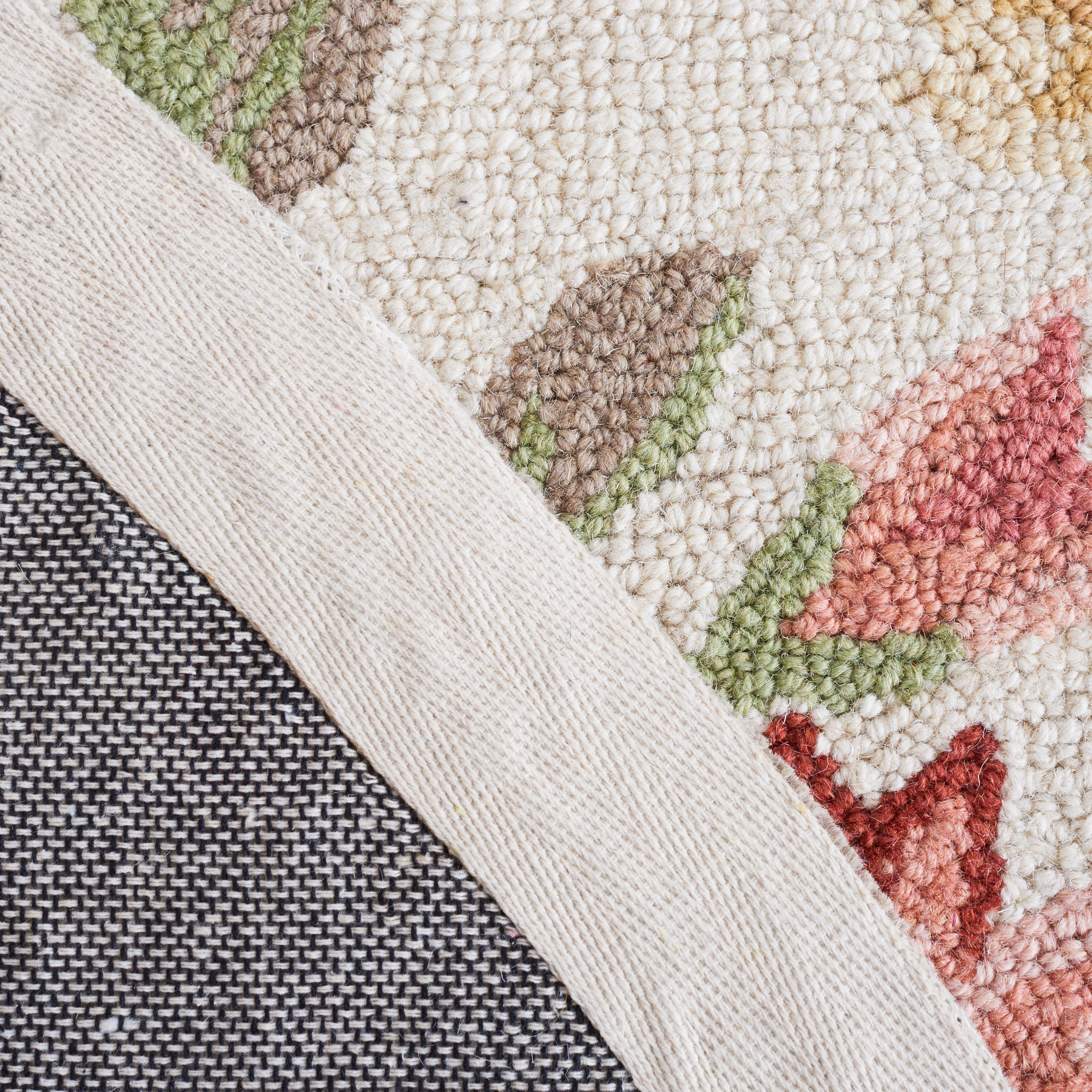 Safavieh Chelsea Baxter Bordered Wool Runner Rug, Ivory, 2'6" x 18'