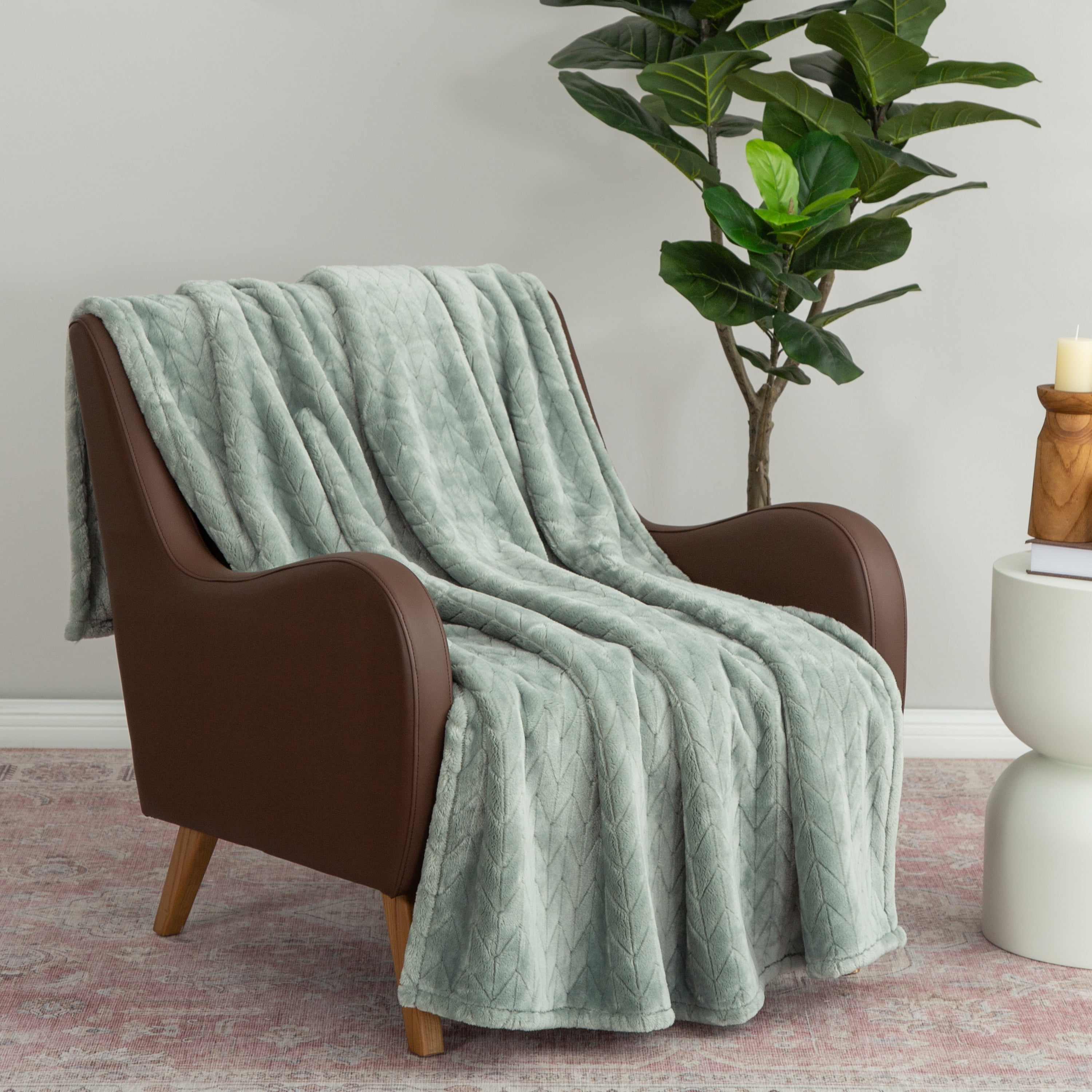 Better Homes & Gardens Textured Velvet Plush Soft Fleece Throw Blanket, Oversized, Green River