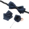 thumbnail image 1 of Juego de pajarita y alfiler de solapa cuadrado de bolsillo para boda, broche de flores para el pecho de toalla de bolsillo formal (3 piezas), 1 of 5
