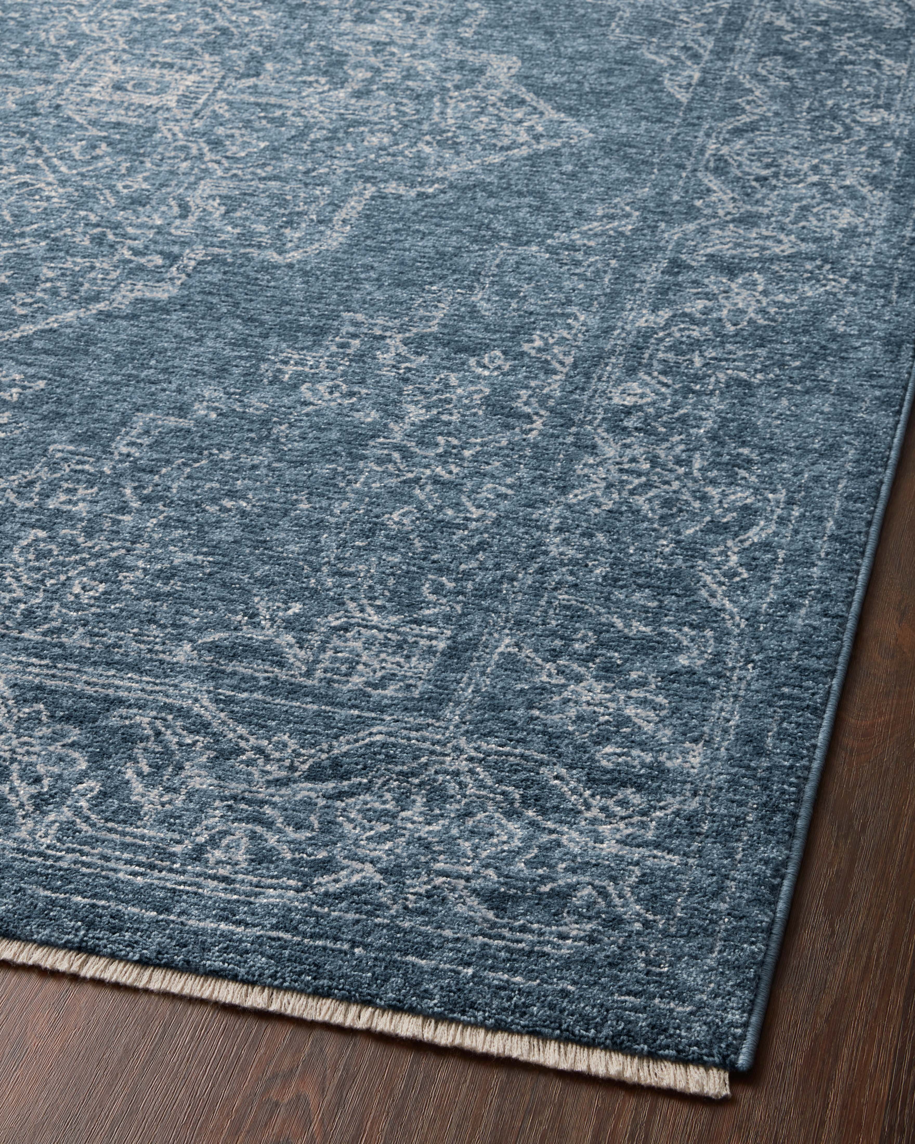 Loloi Vance Denim / Dove 2'-3" x 3'-10" Accent Rug