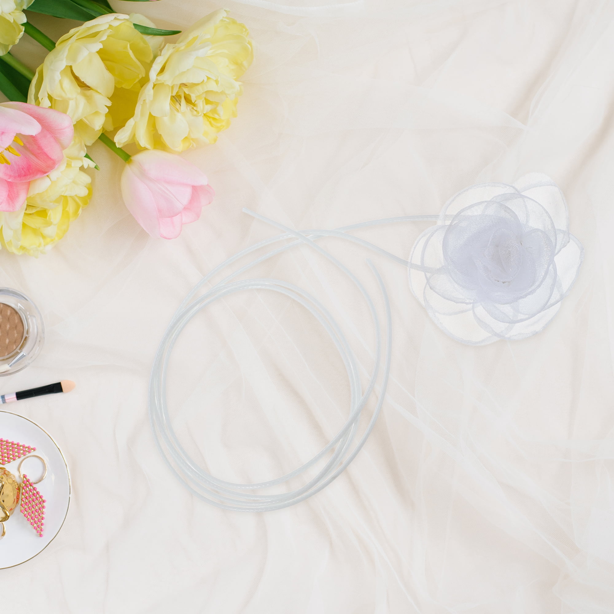 Unique Bargains Rose Choker Necklace White