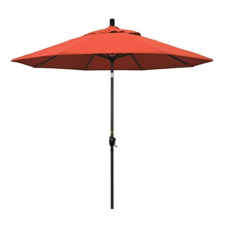 California Umbrella Pacific Trail Series Patio Market Umbrella in Olefin with Aluminum Pole Aluminum Ribs Push Button Tilt Crank Lift