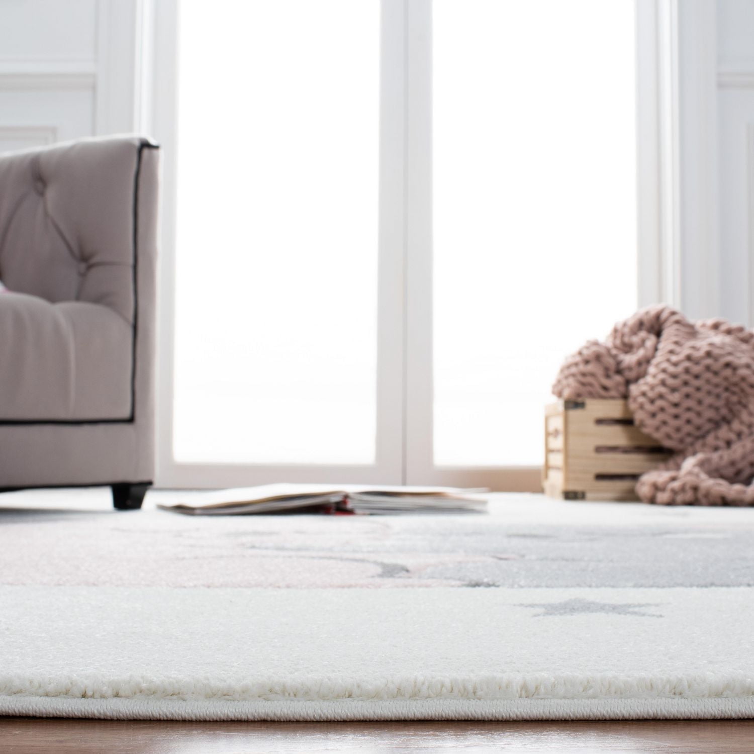 Safavieh Carousel Kids Hugging Koalas Area Rug