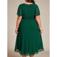thumbnail image 2 of Vestido de cóctel Ever-Pretty Plus con cuello en V de gasa verde oscuro, 2 of 6