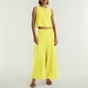 thumbnail image 2 of Conjunto de dos piezas de lino de color liso para mujer: top corto sin mangas con botones y pantalones de pierna ancha, tejido transpirable para el verano, 2 of 8